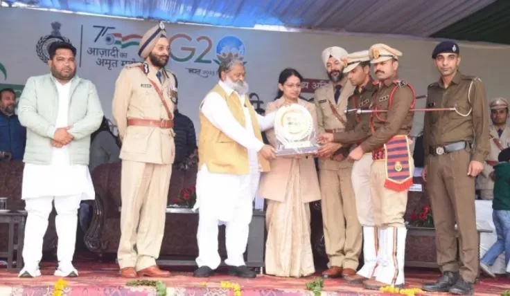 हरियाणा पुलिस में महिला कर्मियों की संख्या 15 प्रतिशत करने पर प्रतिबद्ध : मंत्री अनिल विज 