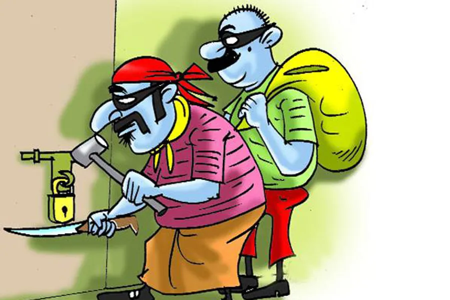 शाहजहांपुर में चोरों ने बोला धावा, नगदी समेत हजारों का जेवर चोरी