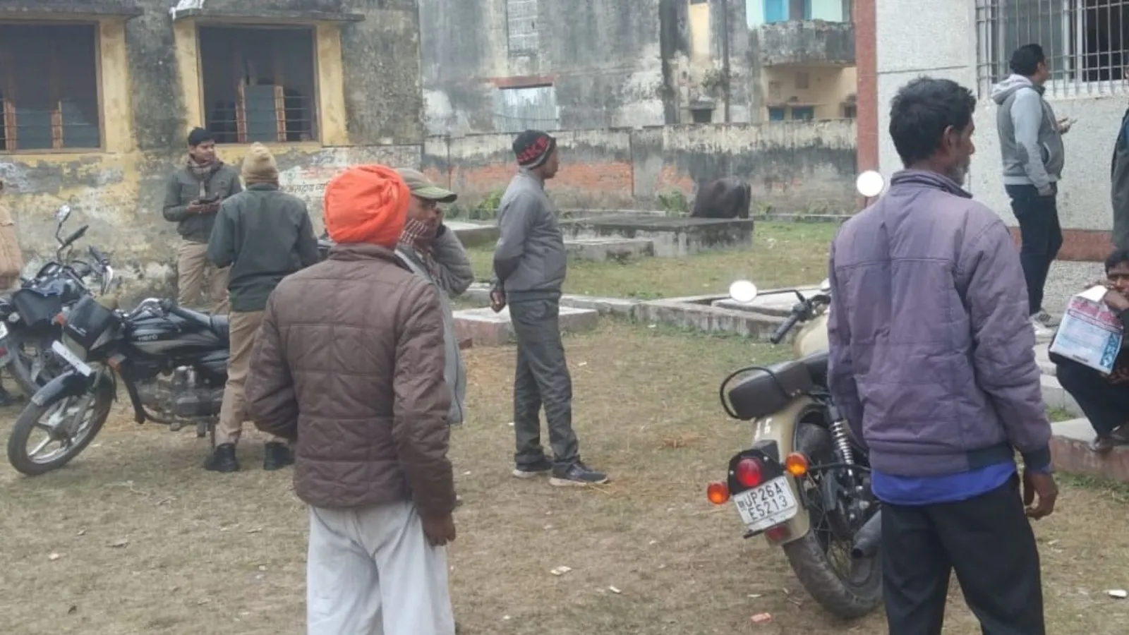 पीलीभीत : दो महीने पहले सुलह कर ससुराल आई विवाहिता का फंदे से लटका मिला शव, हत्या का आरोप 