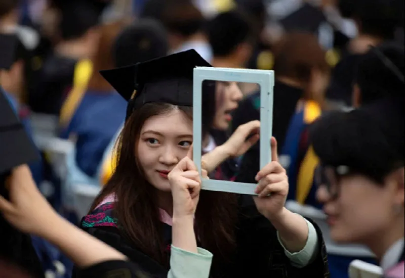 Population of China : चीन की 'नई जनसंख्या नीति', अब बिना शादी किए भी बच्चा पैदा कर सकेंगे कपल 