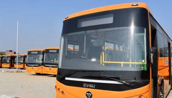 Kanpur News : ई-बसों का आज से बढ़ गया किराया, बेड़े में कई और बसें होने जा रही शामिल, इन रूटों पर दौड़ेगी 