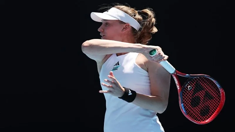 Australian Open Tennis Tournament:विश्व की नंबर-1 स्वियातेक को हराकर रायबाकिना ने तीखी सर्विस से क्वार्टर फाइनल में बनाई जगह