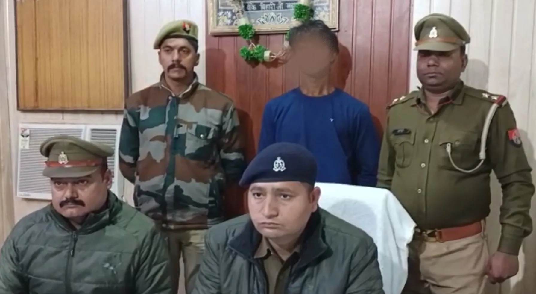 मथुरा: वृंदावन पुलिस ने 24 घंटे के अंदर किया साढ़े चार लाख की चोरी का खुलासा