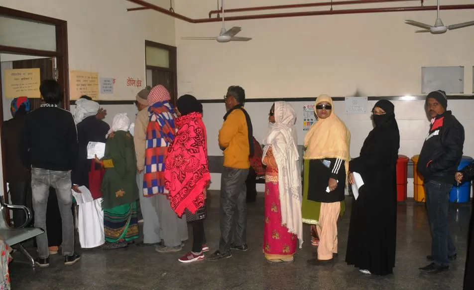 बरेली: ऐसी भी क्या जल्दी...आदेश हुए नहीं, मरीजों से वसूलने लगे पर्चा शुल्क