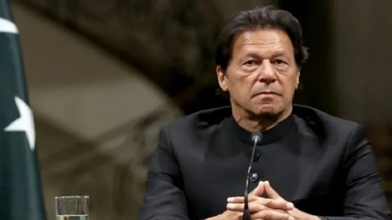 Pakistan: बढ़ी मुश्किलें! इमरान खान के खिलाफ EC ने जारी किया गिरफ्तारी वारंट 