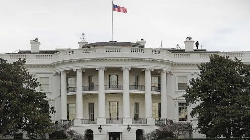 अफगानिस्तान की महिलाओं के साथ है अमेरिका : White House