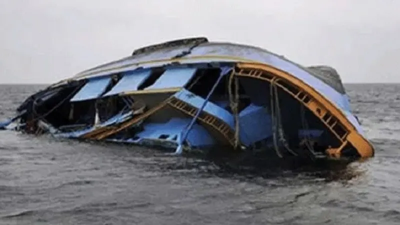 केन्या में नौका पलटने से तीन लोगों की मौत, 15 विदेशी नागरिकों समेत 29 लोग थे सवार 