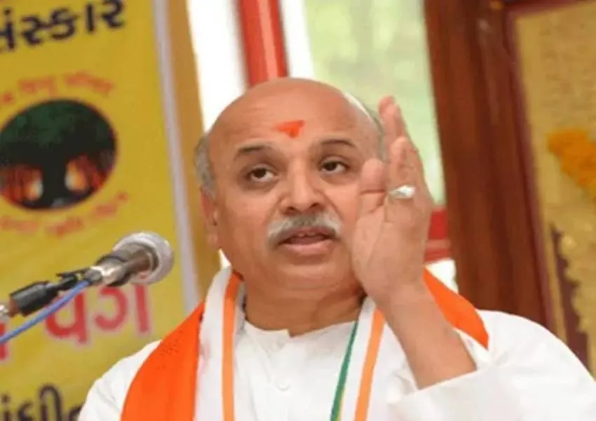 हिंदूवादी नेता प्रवीण तोगड़िया बोले- सरकार को निजीकरण न करने और रोजगार देने पर विचार करना चाहिए