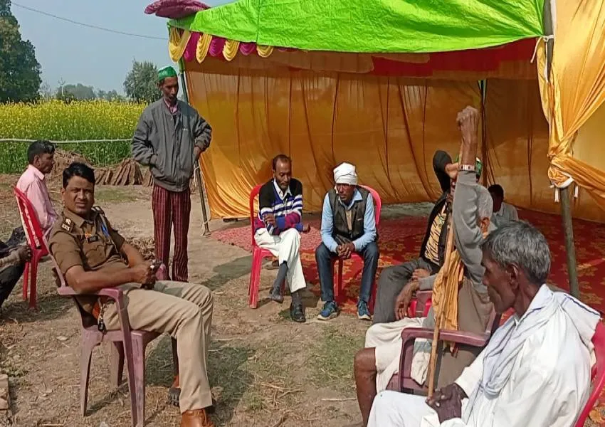 बहराइच: जनता की आवाज दबाने के लिए पुलिस का अनोखा तरीका, डीजे और टेंट संचालक को जारी कर दिया नोटिस