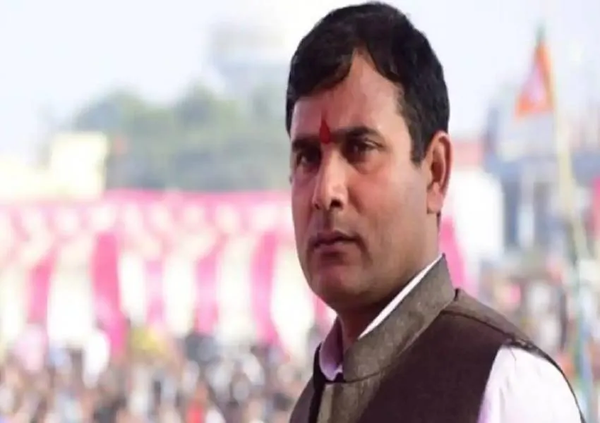 BJP विधायक नंदकिशोर का वीडियो ट्वीट कर सपा ने लगाया यह गंभीर आरोप, जानें मामला 