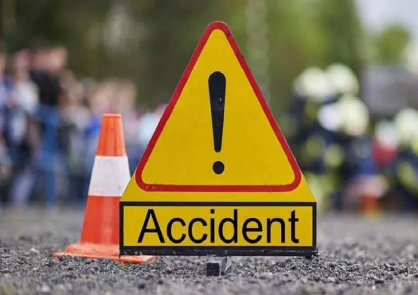 बस्ती में भीषण हादसा: सड़क दुर्घटना में दो युवकों की दर्दनाक मौत, परिजनों में कोहराम