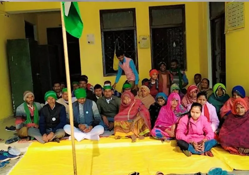 बाराबंकी: नौवें दिन भी जारी रहा भाकियू का धरना, अधिकारियों ने नहीं ली सुध