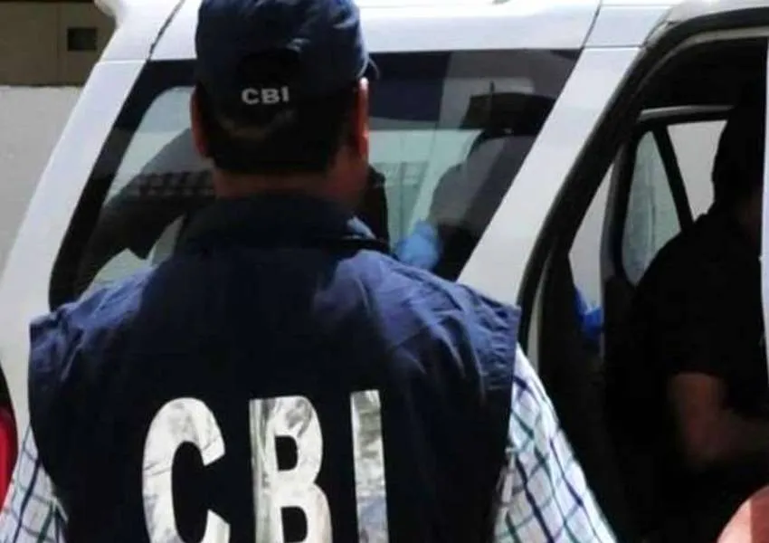 जौनपुर: FCI गोदाम में CBI का छापा, तीन कर्मचारी हिरासत में