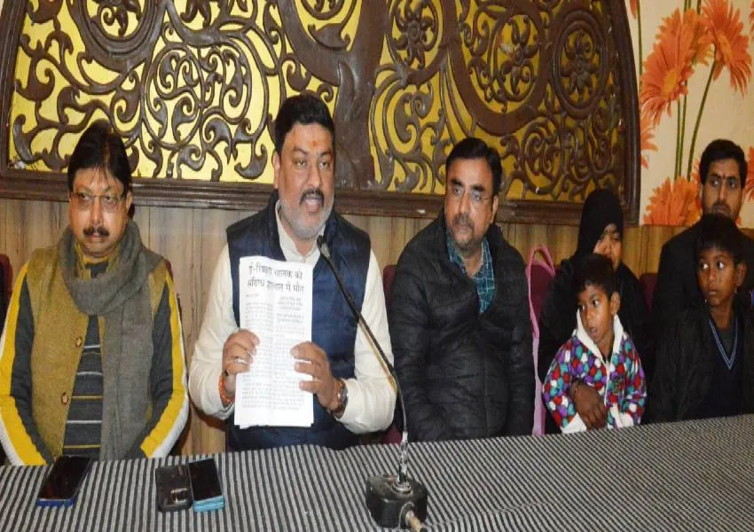 अयोध्या: ई-रिक्शा चालक के मौत मामले में सपा ने की न्यायिक जांच की मांग, डीएम से मिलेगा प्रतिनिधिमंडल 