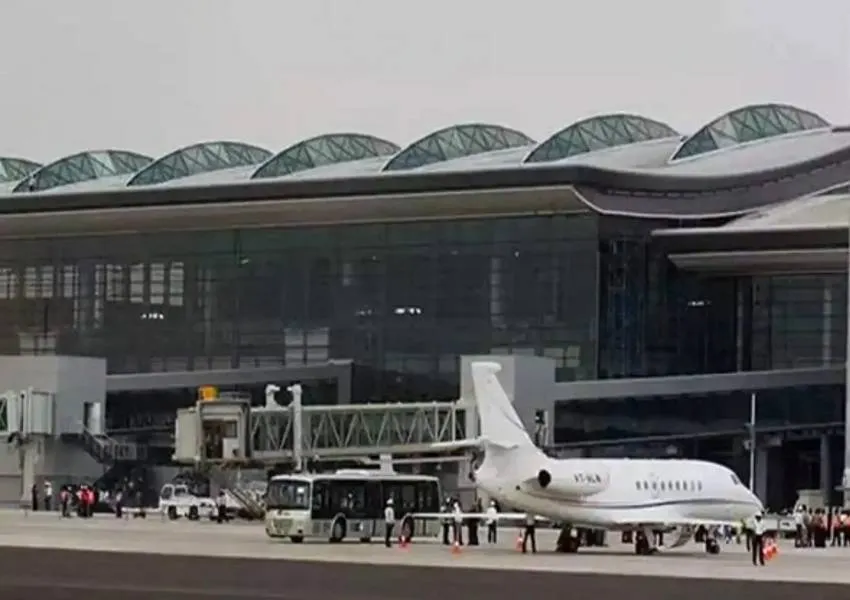 Lucknow : Amausi Airport पर छह महीने बंद रहेंगी रात्रि की उड़ाने, जानें वजह 