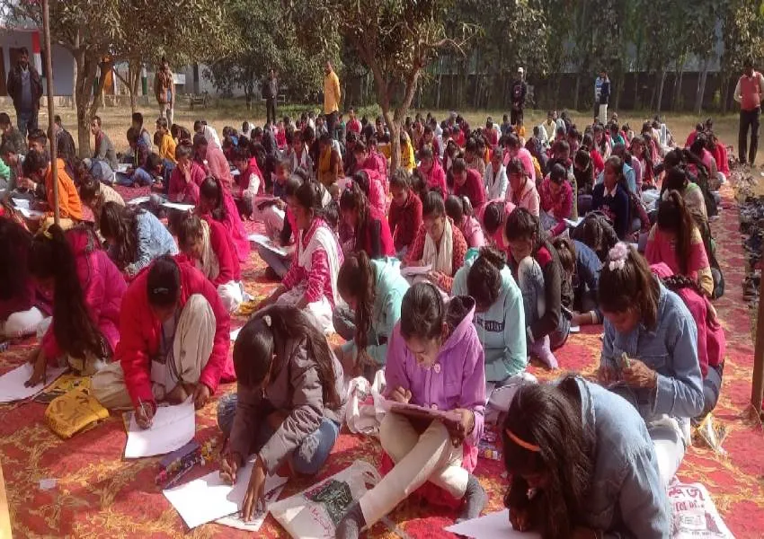 शिक्षा हासिल कर बढ़ सकते हैं आगे: आनंद गौड़