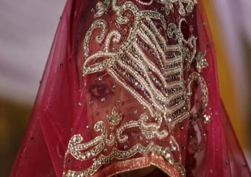  अनपढ़ लड़के से नहीं करूंगी शादी ...रुपए की गिनती करने में कमजोर निकला दूल्हा तो बोली दुल्हन