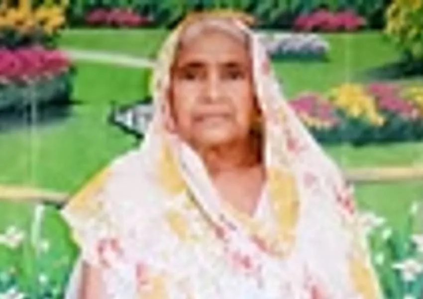 फिरोजाबाद में अंतिम संस्कार से पहले जिंदा हो गई महिला, घर पहुंचकर पी चाय, जानें फिर क्या हुआ