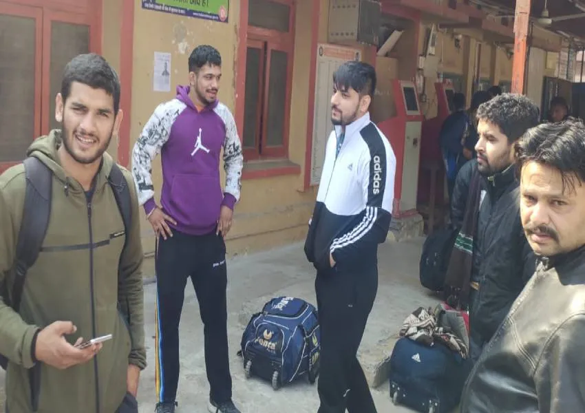 चैंपियनशिप रद्द होने से बृजभूषण के खिलाफ खिलाड़ियों ने निकाली भड़ास! बोले-अपराध किया तो है कार्रवाई होनी चाहिए