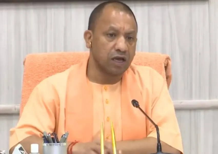 14 साल बीत जाने पर भी विदेश से घर नहीं लौटा युवक, मां ने लगाई सीएम योगी से मदद की गुहार