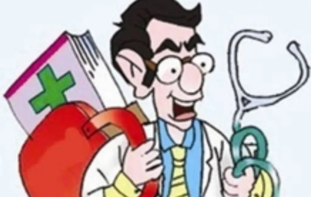 बरेली: एक लाख रुपये लेकर दुकान सील करने आ गए... शर्म नहीं आती, झोलाछाप डॉक्टर ने एसीएमओ पर लगाया आरोप 