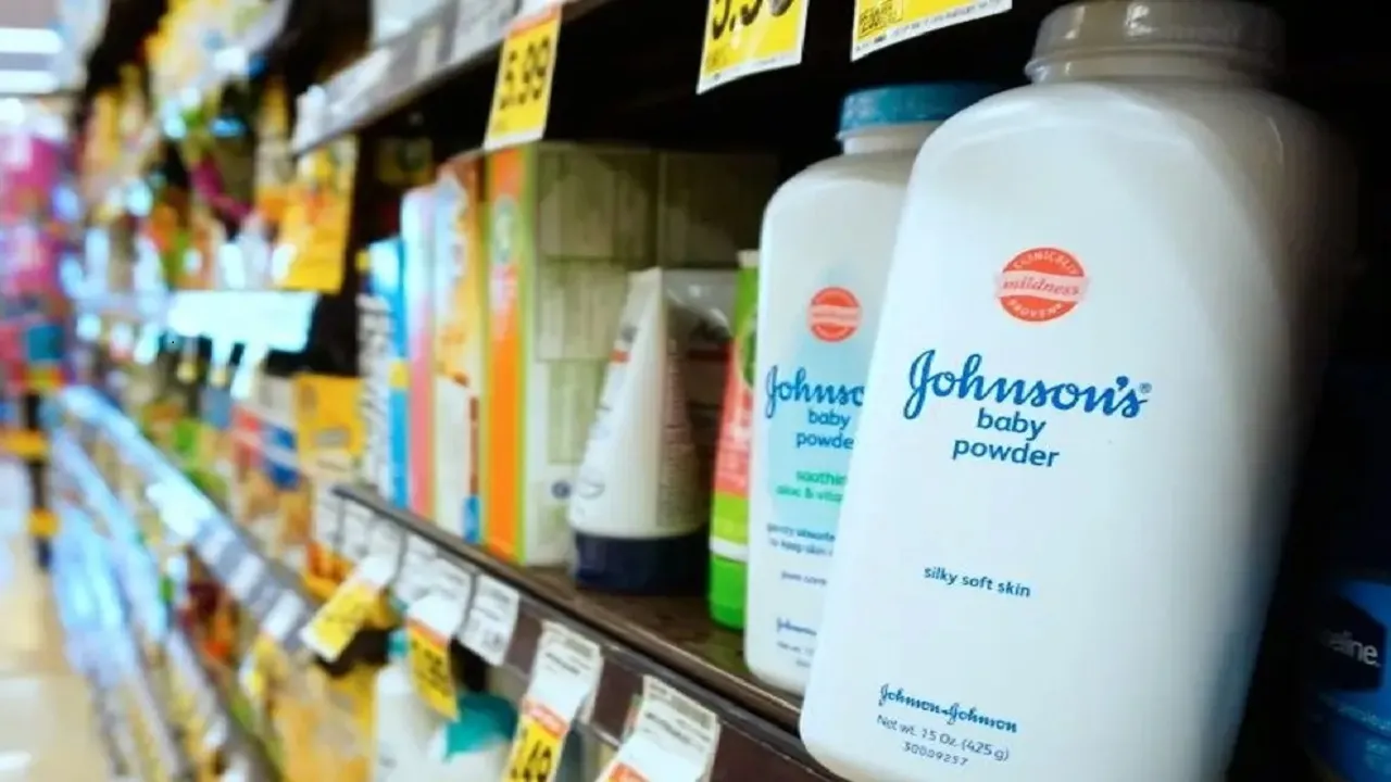 बंबई हाईकोर्ट से Johnson & Johnson कंपनी को राहत, बेबी पाउडर बनाने और बेचने को मिली अनुमति