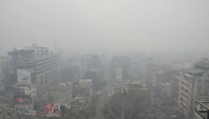 Kanpur Weather Today : मौसम में बदलाव होने से बढ़ी ठंड, तेज हवाएं चलने से अगले चार दिन बारिश का अलर्ट