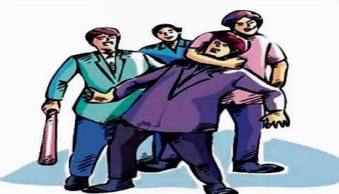 Hamirpur News : फिल्मी स्टाइल में कार सवारों ने छात्र का किया अपहरण, इस तरह से अपहर्ता के चंगुल से छूटा