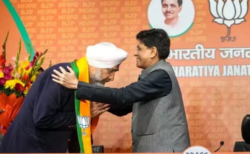 पंजाब कांग्रेस को बड़ा झटका, BJP में शामिल हुए वरिष्ठ नेता मनप्रीत बादल