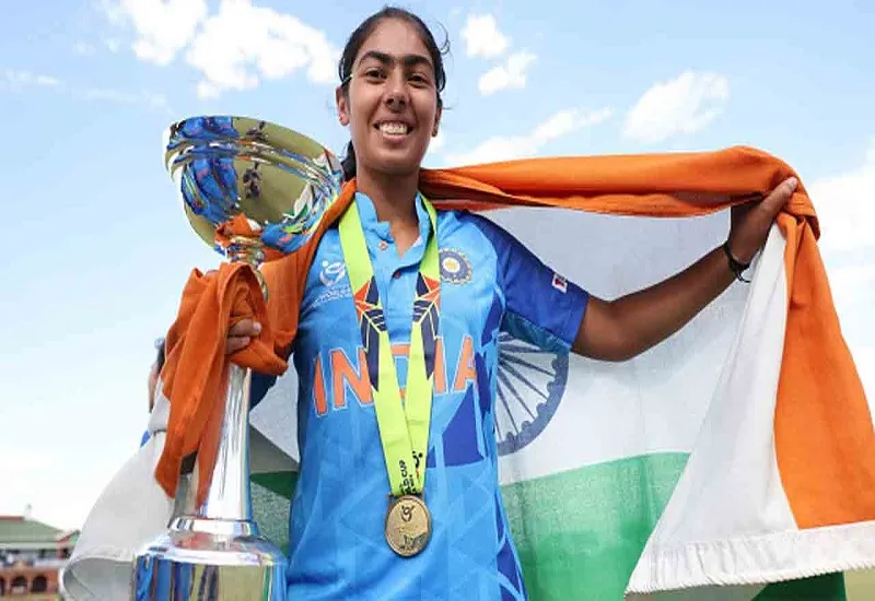 U-19 Women's T20 World Cup : स्केटिंग का था शौक, क्रिकेट बनी जिंदगी...ऐसी है Parshavi Chopra की कहानी