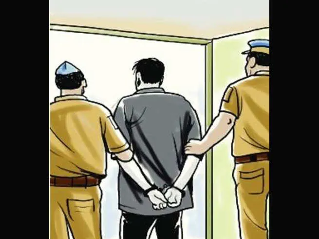 बागेश्वर: 20 हजार का इनामी इंदौर से गिरफ्तार
