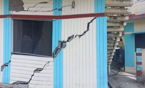 Joshimah Crisis: जोशीमठ में संकट बरकरार, होटलों के बाद आज PWD का गेस्ट हाउस होगा ध्वस्त