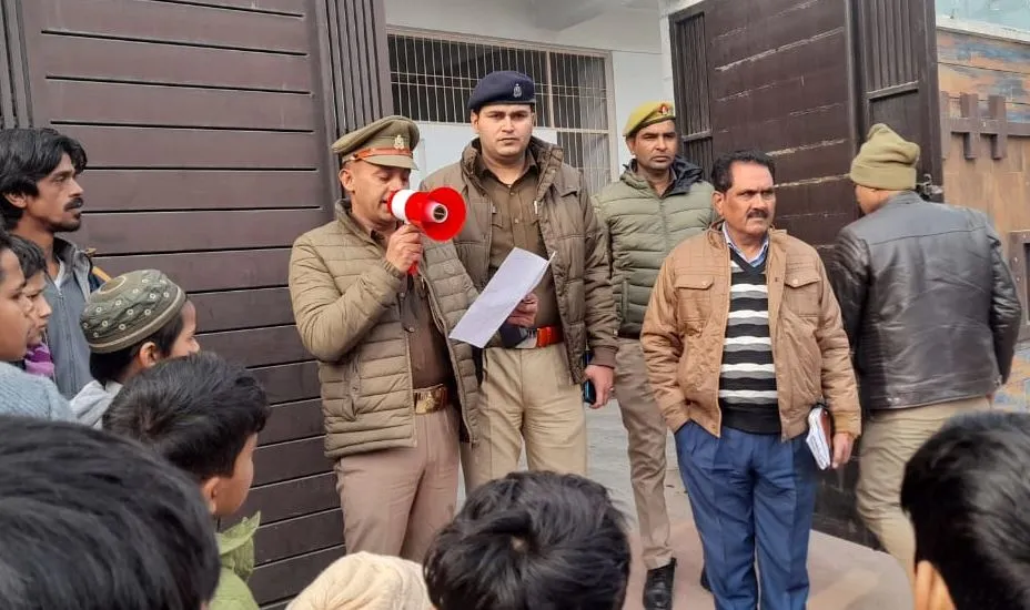 मेरठ: अंतरराष्ट्रीय गौ तस्कर की शास्त्रीनगर में 6 करोड़ की कोठी पुलिस ने की कुर्क