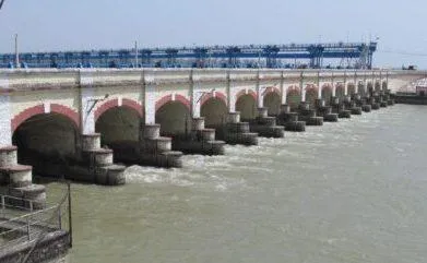 खटीमा: शारदा नदी का जलस्तर घटने से गिरा बिजली उत्पादन 