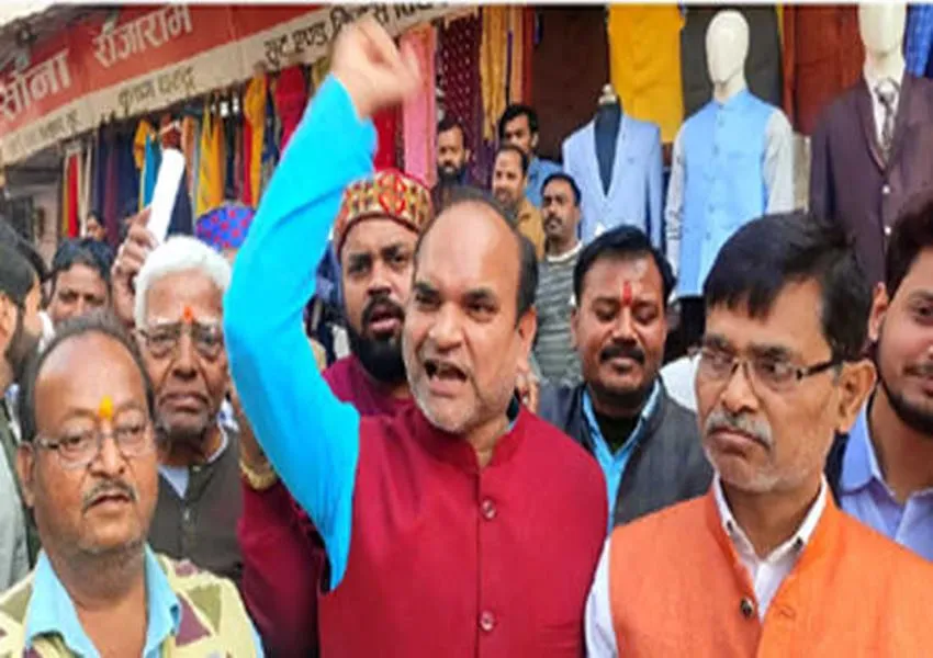 Swami Prasad Maurya: स्वामी प्रसाद मौर्य की शुद्धिबुद्धि के लिये गोंडा में किया गया हनुमान चालीसा का पाठ