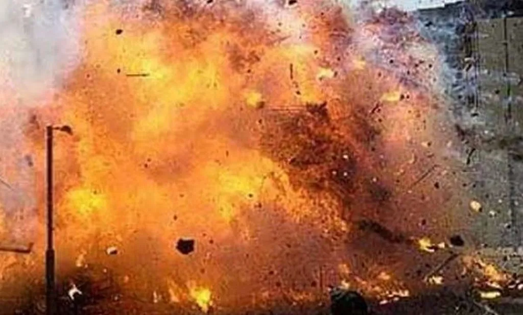 तमिलनाडु में दो पटाखा इकाई में विस्फोट में तीन की मौत, आठ घायल 