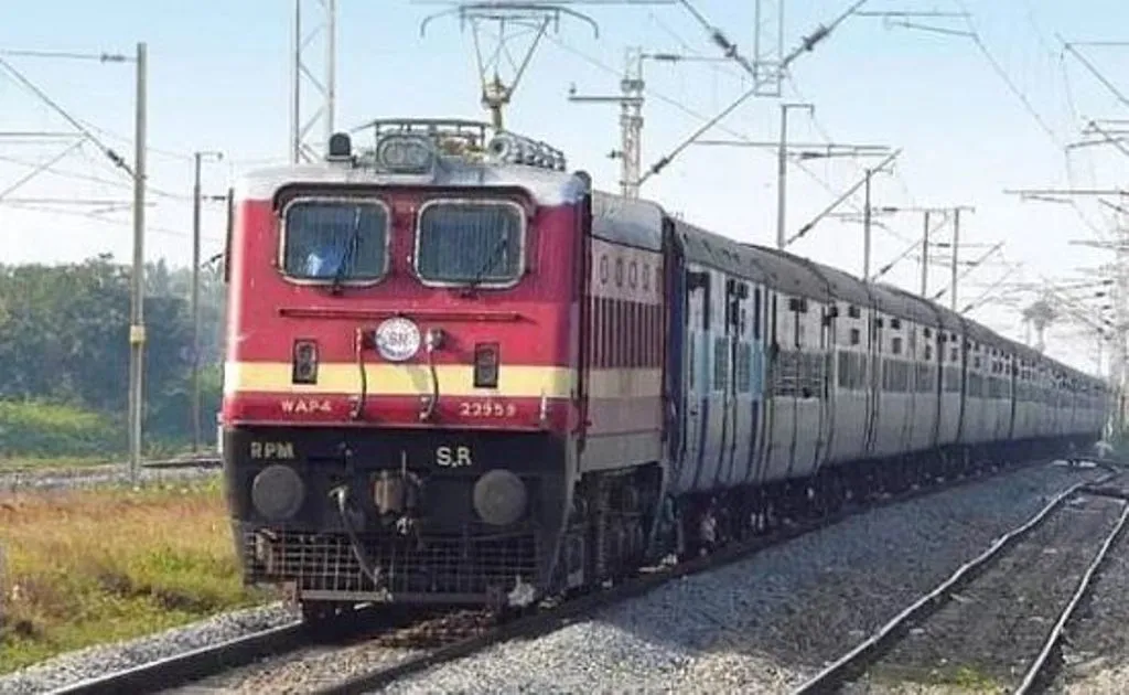 बरेली: आज से मुरादाबाद मंडल की आठ ट्रेनें एक महीने तक निरस्त