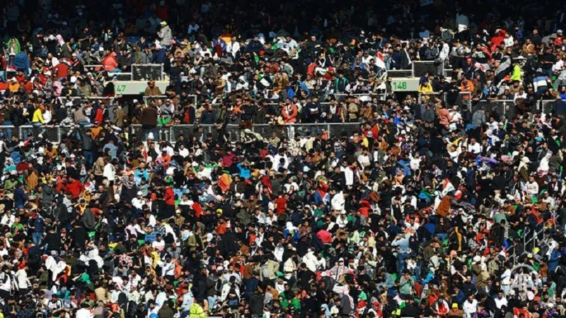 Football Tournament: इराक में स्टेडियम के बाहर भगदड़ में दो की मौत, दर्जनों घायल 