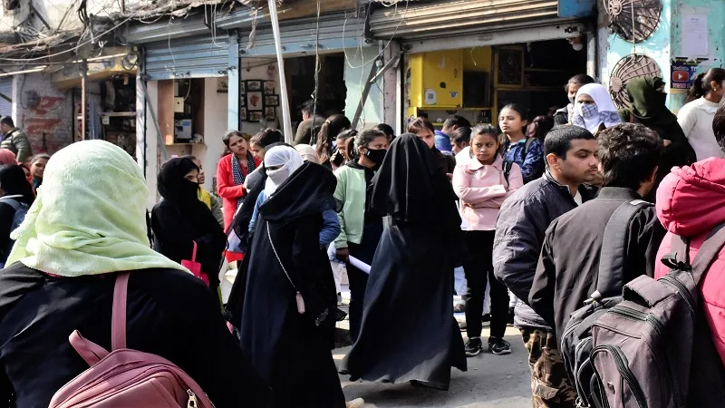 मुरादाबाद : हिन्दू मॉडल इंटर कॉलेज में दो गुटों के बीच मारपीट