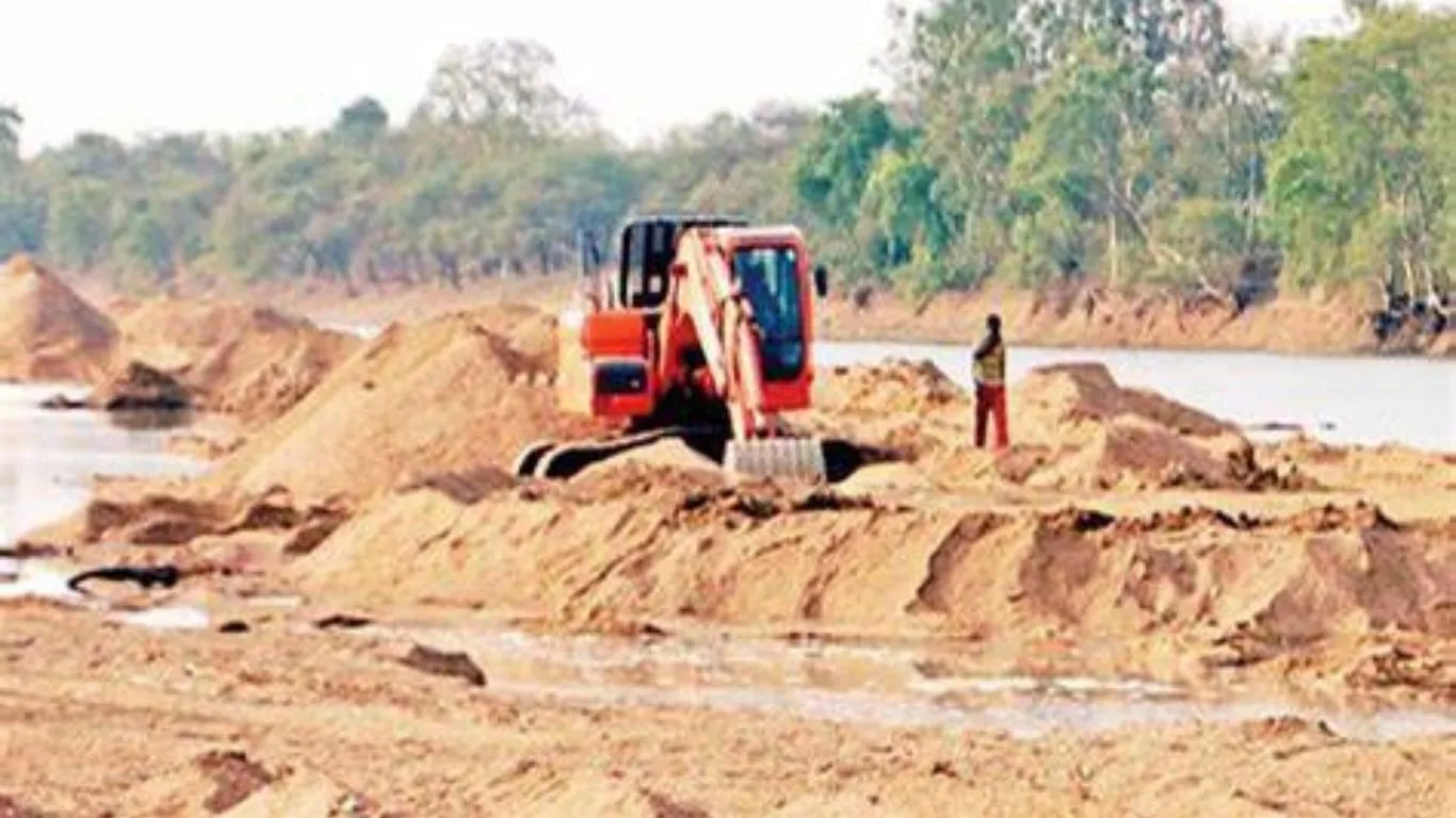 गरमपानीः खनन तस्करों पर शिंकजा कसेगी बेतालघाट पुलिस