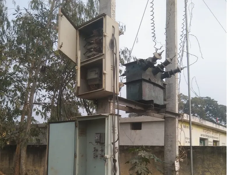 बहराइच : 20 दिन बाद भी नहीं लगाया गया ट्रांसफार्मर