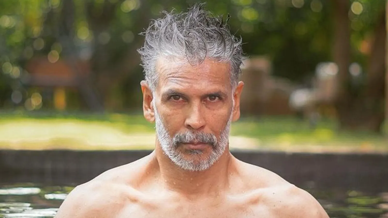 मिलिंद सोमन की फिल्म 'लकड़बग्घा' का ट्रेलर रिलीज 