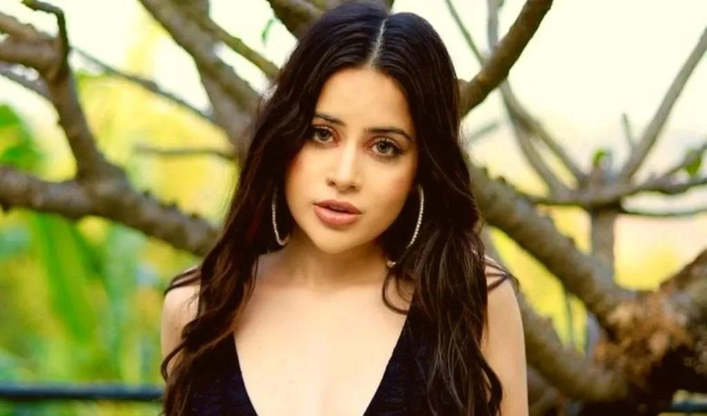 भाजपा नेता की शिकायत पर पुलिस ने उर्फी जावेद का बयान किया दर्ज, जानें मामला