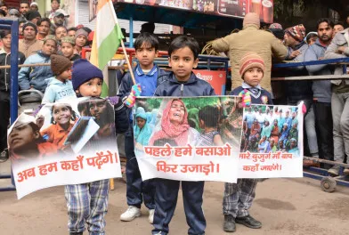 हल्द्वानी: लाखों खर्च कर बनाए आशियाने, इनको तोड़ने से क्या होगा...