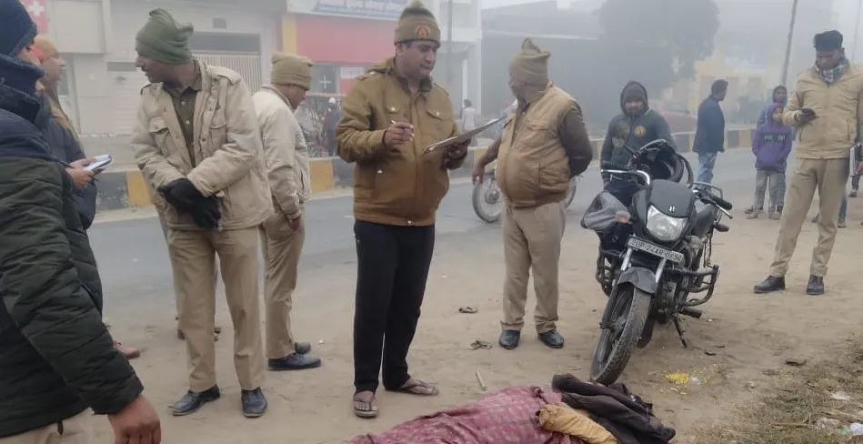 संभल: नाले में मिला बदायूं के युवक का शव, सनसनी