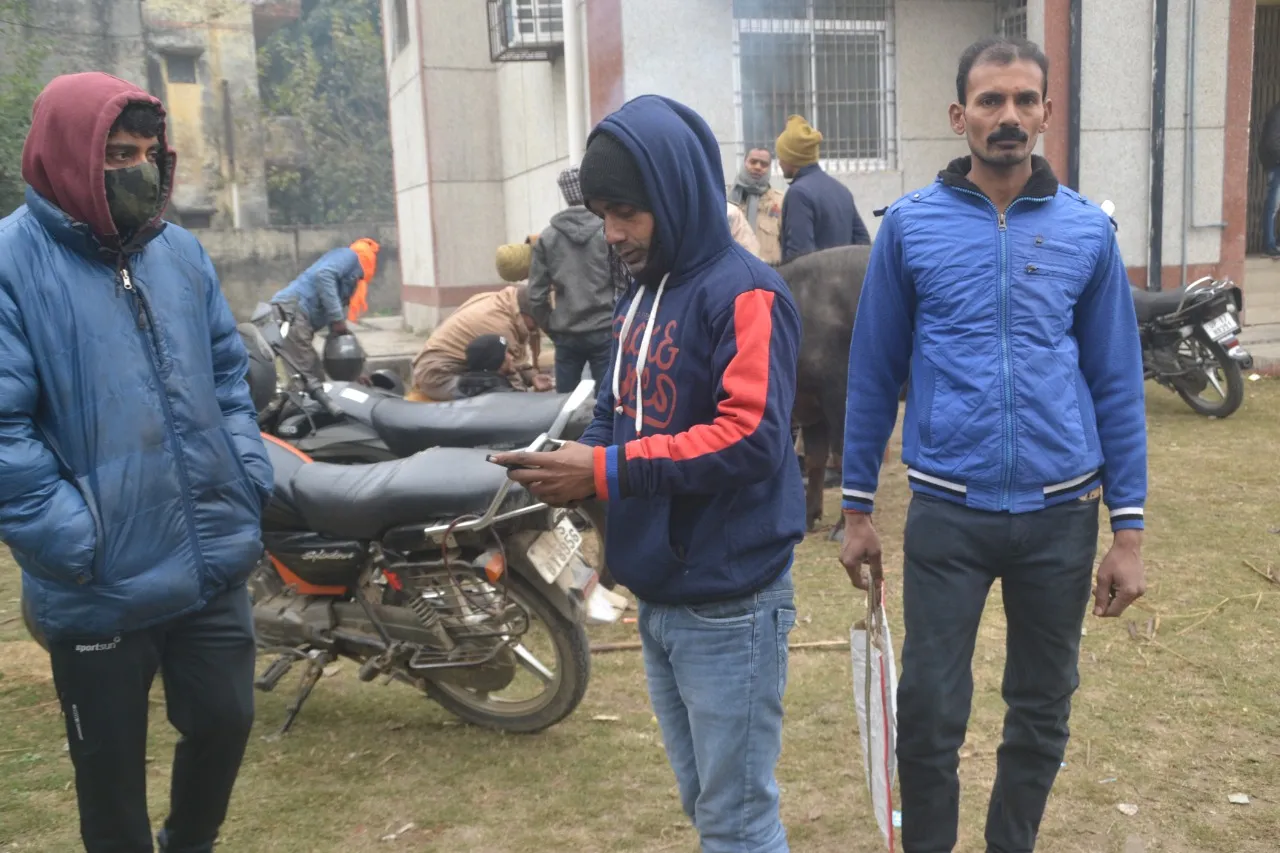 पीलीभीत: दिल्ली से लौटे कारीगर की संदिग्ध परिस्थितियों में मौत, हत्या की आशंका