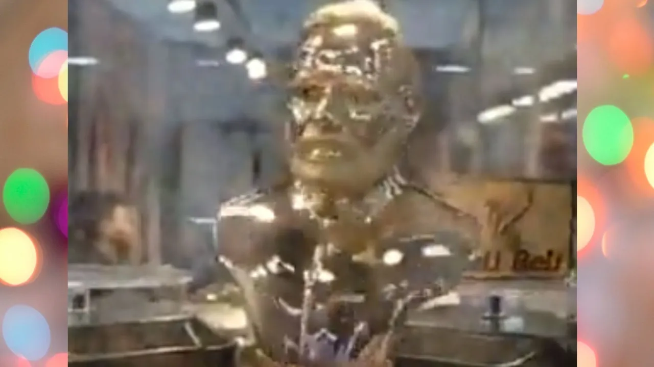 156 ग्राम सोने से बनाई PM मोदी की मूर्ति, सोशल मीडिया पर वीडियो वायरल 