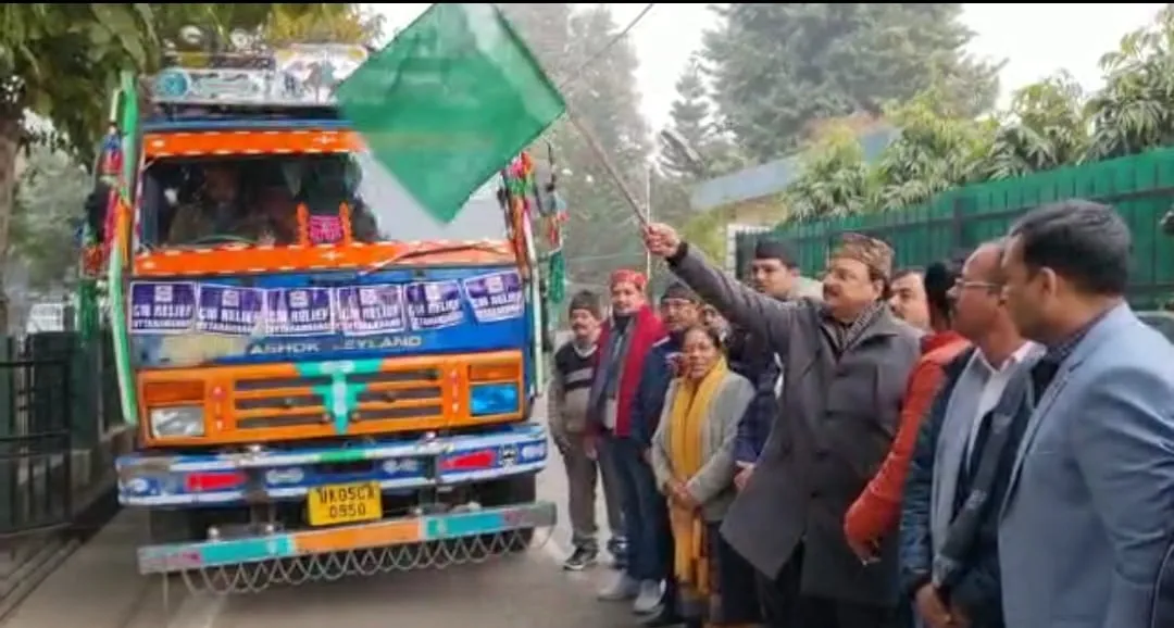 हल्द्वानी: जोशीमठ के लिए दो ट्रक रसद व ऊनी कपड़े भेजे