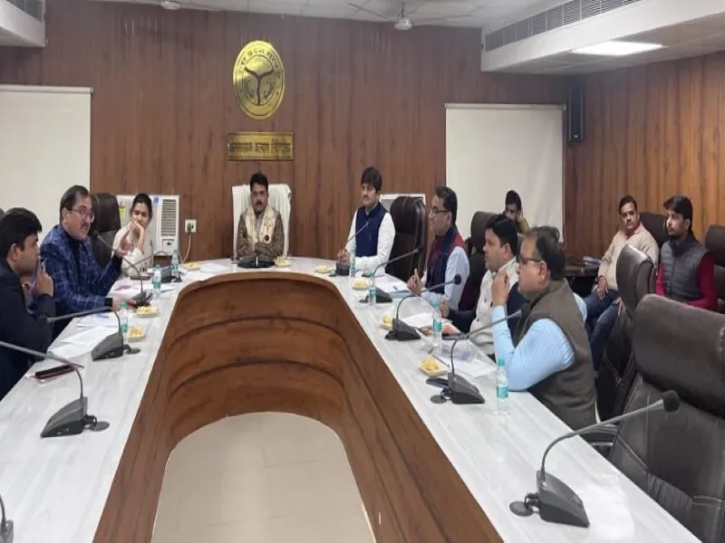 लखनऊ: मदरसों में भी अब होगी NCERT किताबों से पढ़ाई, शिक्षकों को मिलेगी ट्रेनिंग 