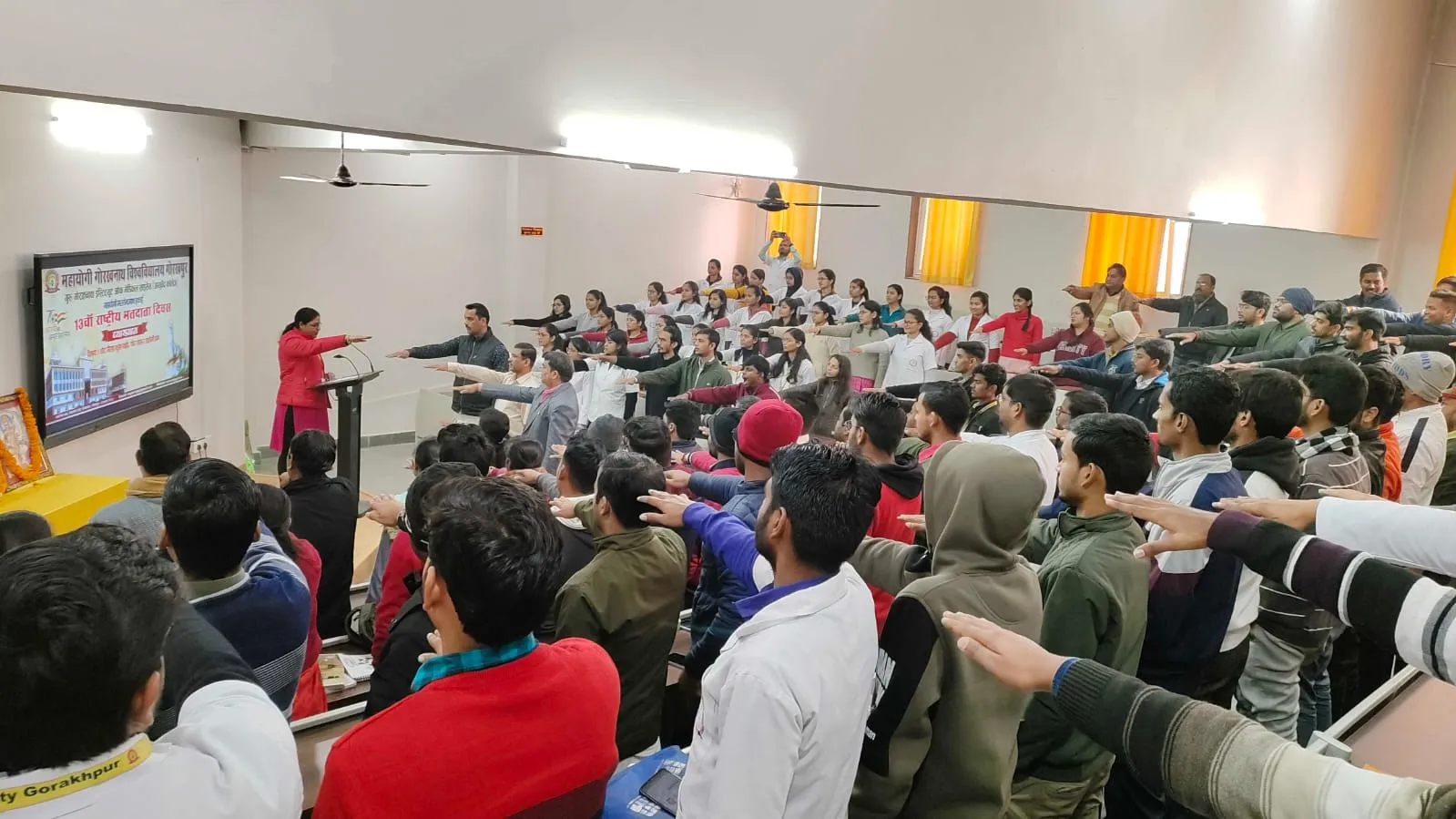 गोरखपुर: महायोगी गोरखनाथ विश्वविद्यालय में राष्ट्रीय मतदाता दिवस पर व्याख्यान का आयोजन